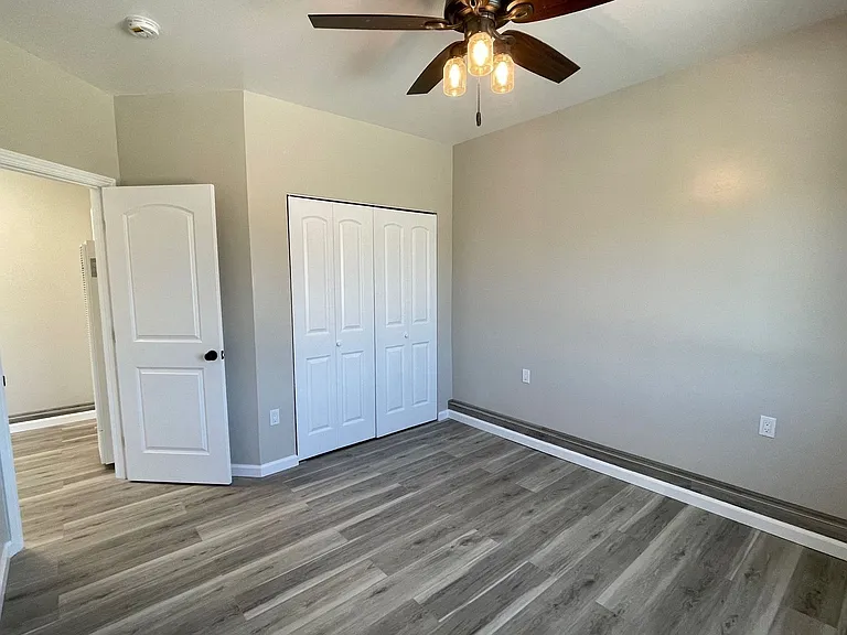 1543 Wallis Ave — Photo 8