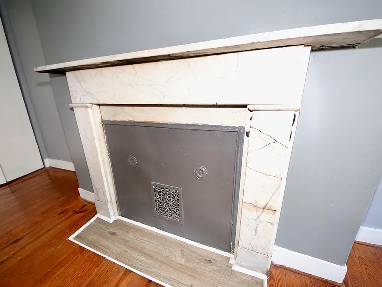 19 E Centre St #5 — Photo 8