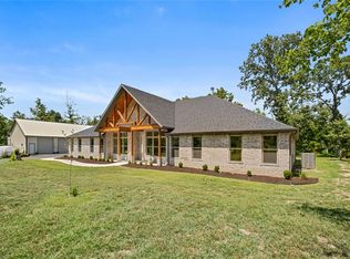 2877 Peck Rd, Pea Ridge, AR 72751
