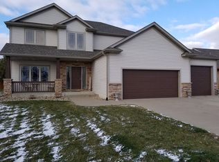 6408 Shetland Dr NW, Rochester, MN 55901