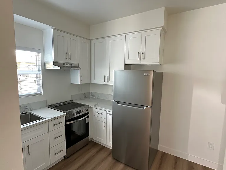 3509 L St — Photo 15