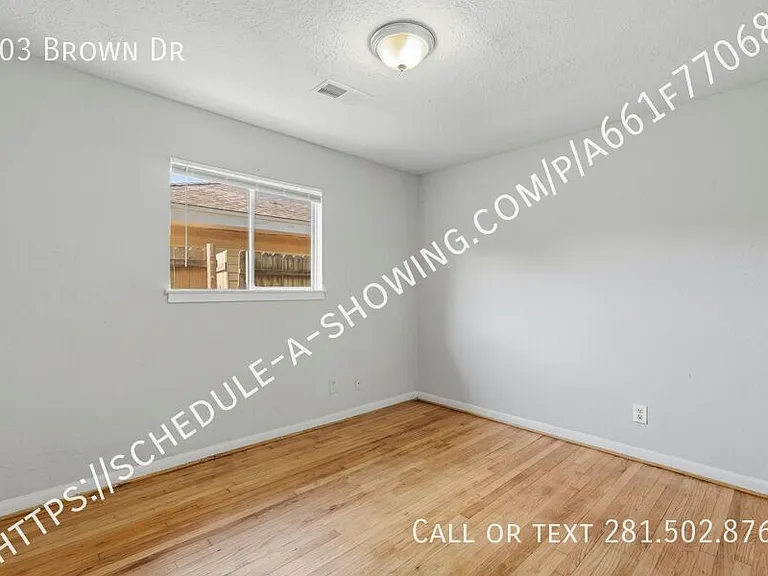 303 Brown Dr — Photo 13