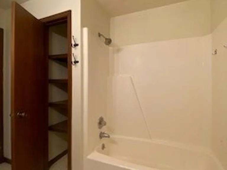 1824 Tiffany Ct — Photo 13