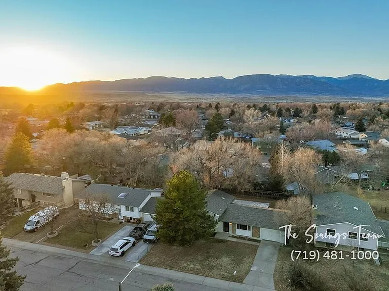 7240 Sullivan Cir — Photo 12