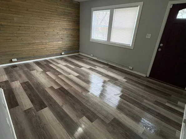 202 N Chicago St, South Bend, IN 46619