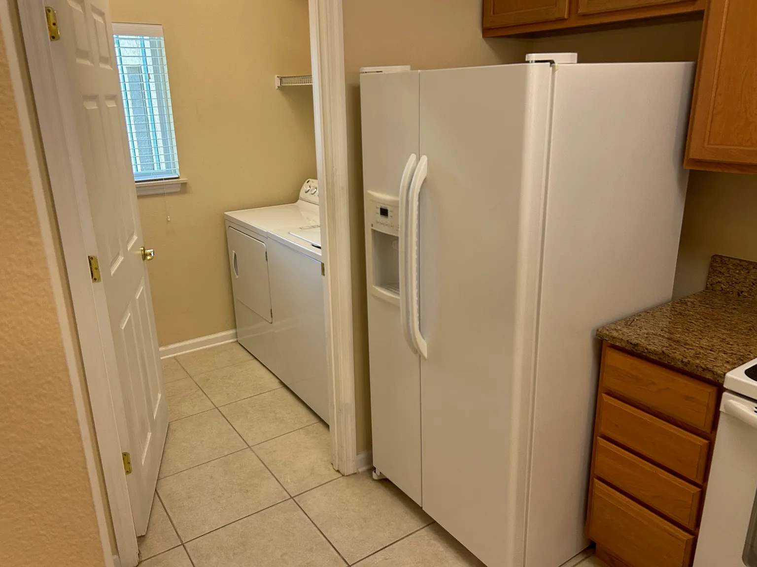 2 bed, 900 sqft, $2,000 — Photo 4