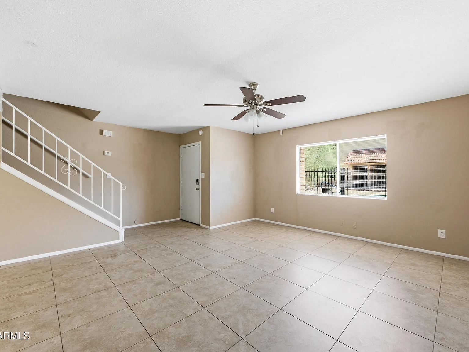 2 bed, 1.5 bath, 1056 sqft, $1,345 — Photo 4
