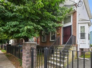 37 Holland St, Newark, NJ