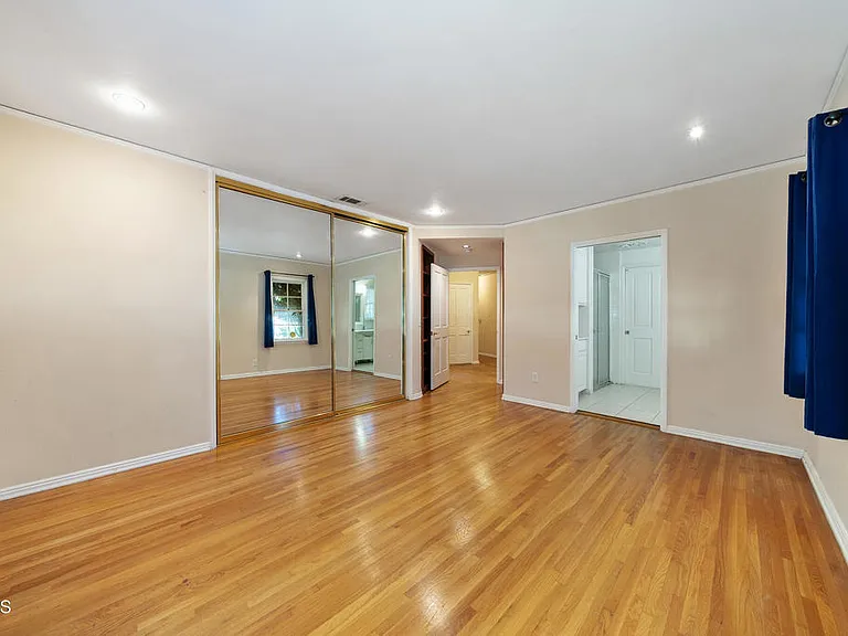 2335 Lorain Rd — Photo 39