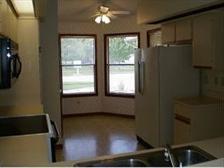 3rd image of 3738 Sawgrass Dr