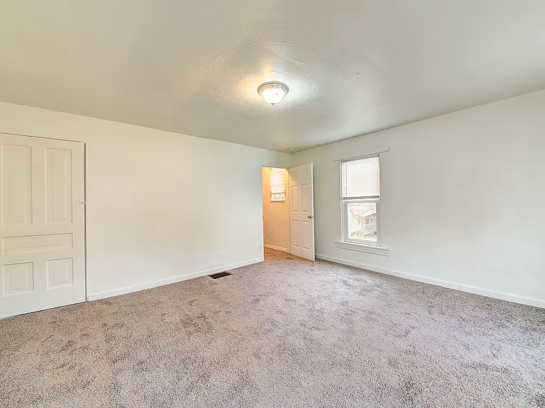 714 Industry St — Photo 13