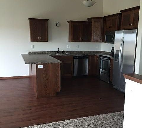 2nd image of 1022 29th Ave W