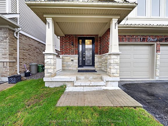 4th image of 121 Blackwell Cres