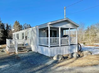 10 Martin Ave, Hancock, ME 04640