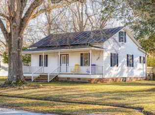 122 N Main St, Dover, NC 28526