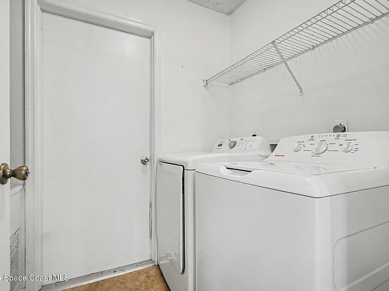 1154 Ida Way — Photo 21