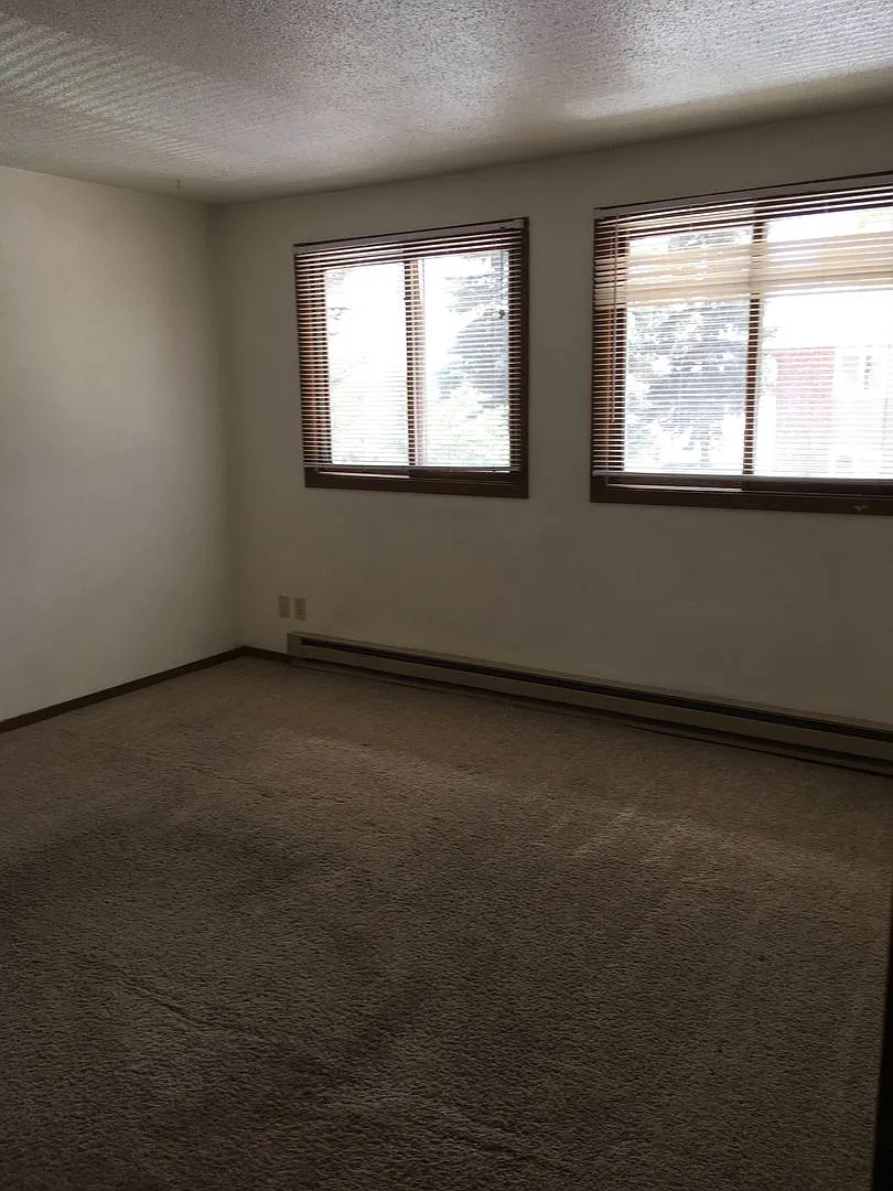 4914-4920 Basswood Drive — Photo 3