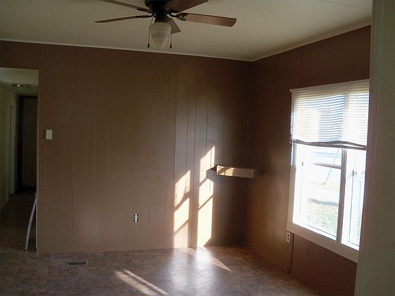 5th image of 2226 Bench Blvd Trlr 1
