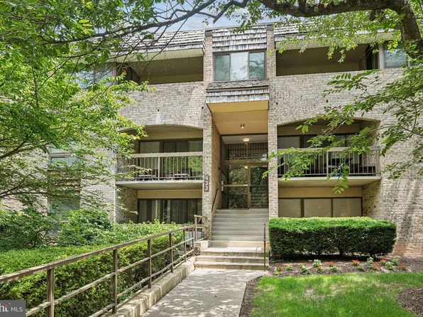 433 Christopher Ave #86, Gaithersburg, MD 20879