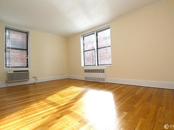 2nd image of 305 W 13th St APT 1H