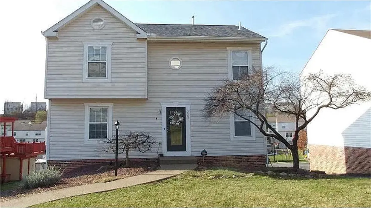 3 bed, 2.5 bath, 1612 sqft, $2,500 — Photo 1