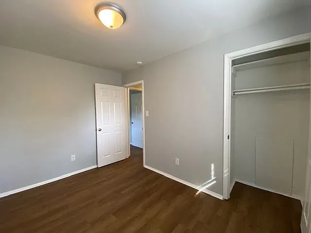Lynhaven Apartments — Photo 7