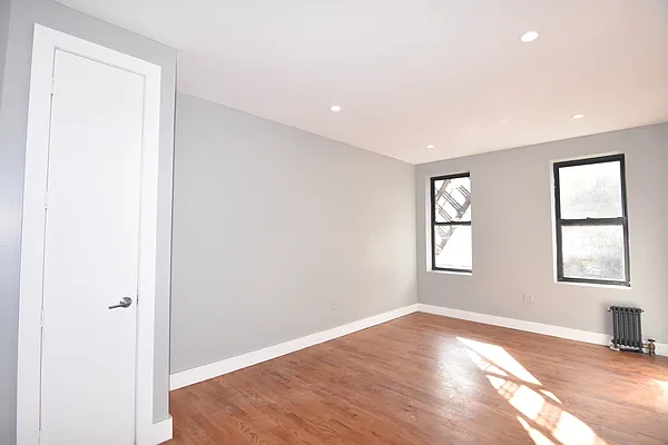 Rented by Bohemia Realty Group | media 17