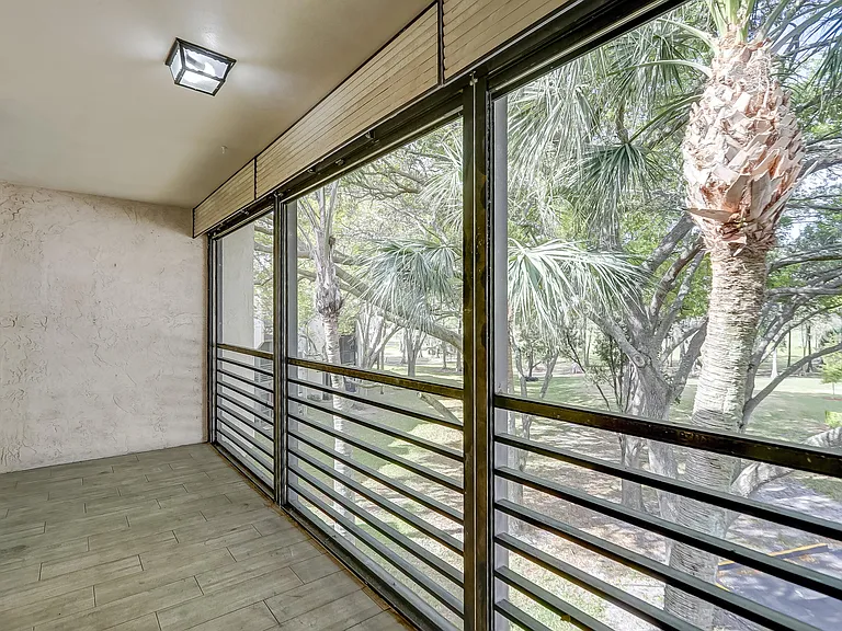 6751 N University Dr #302 — Photo 11