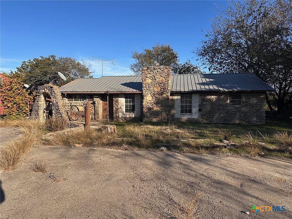 1st image of 899 & 917 County Road 4810