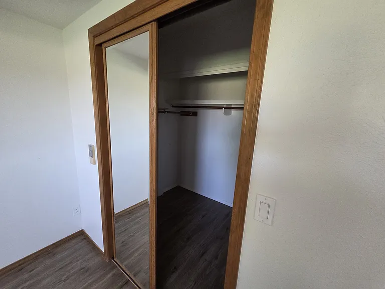 2215 Terrace Dr — Photo 9