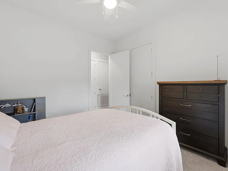 199 Waterpoint Ct #202 — Photo 32