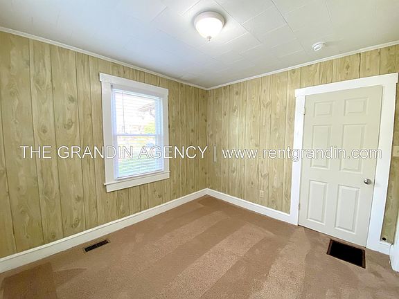 5th image of 1234 Buena Vista Blvd SE
