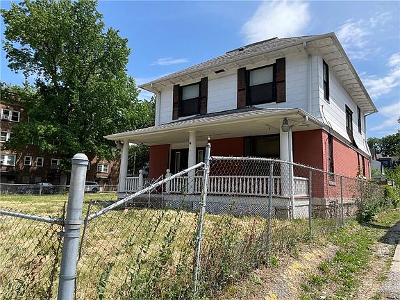 4th image of 817 E Linwood Blvd
