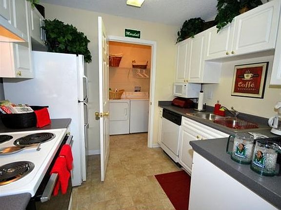 note: kitchen is bigger in a two bedroom than in this pic (4 bdrm)