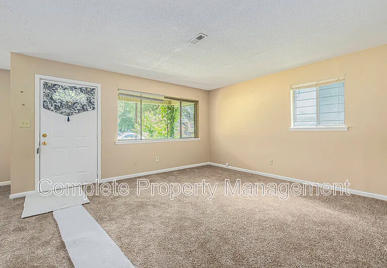 3400 Walnut Ave SW — Photo 2