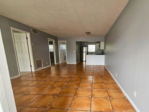 3rd image of 1440 NW 22nd St #2
