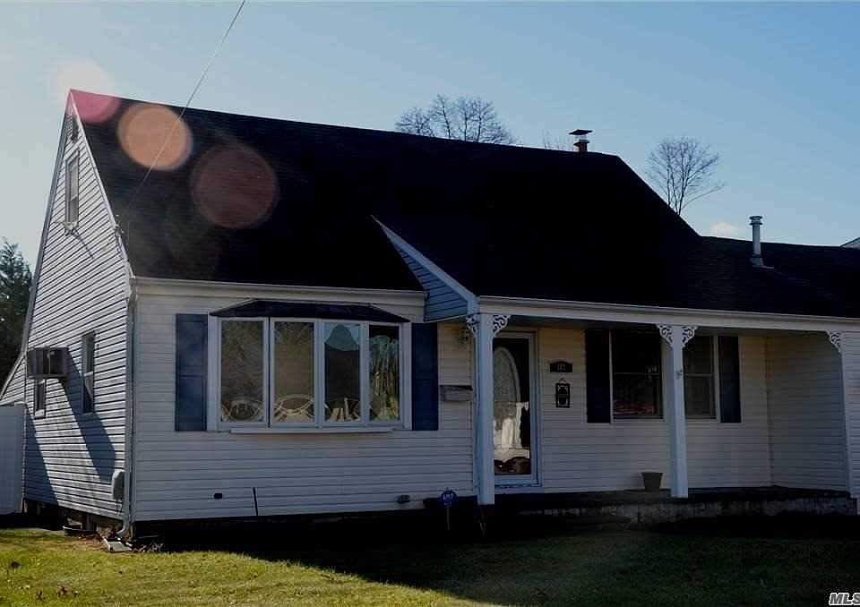 1st image of 108 Greenwood Dr