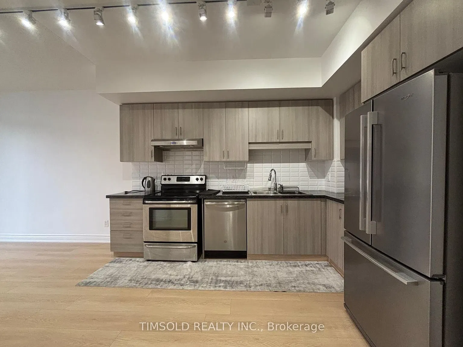 2 bed, $2,500 — Photo 1