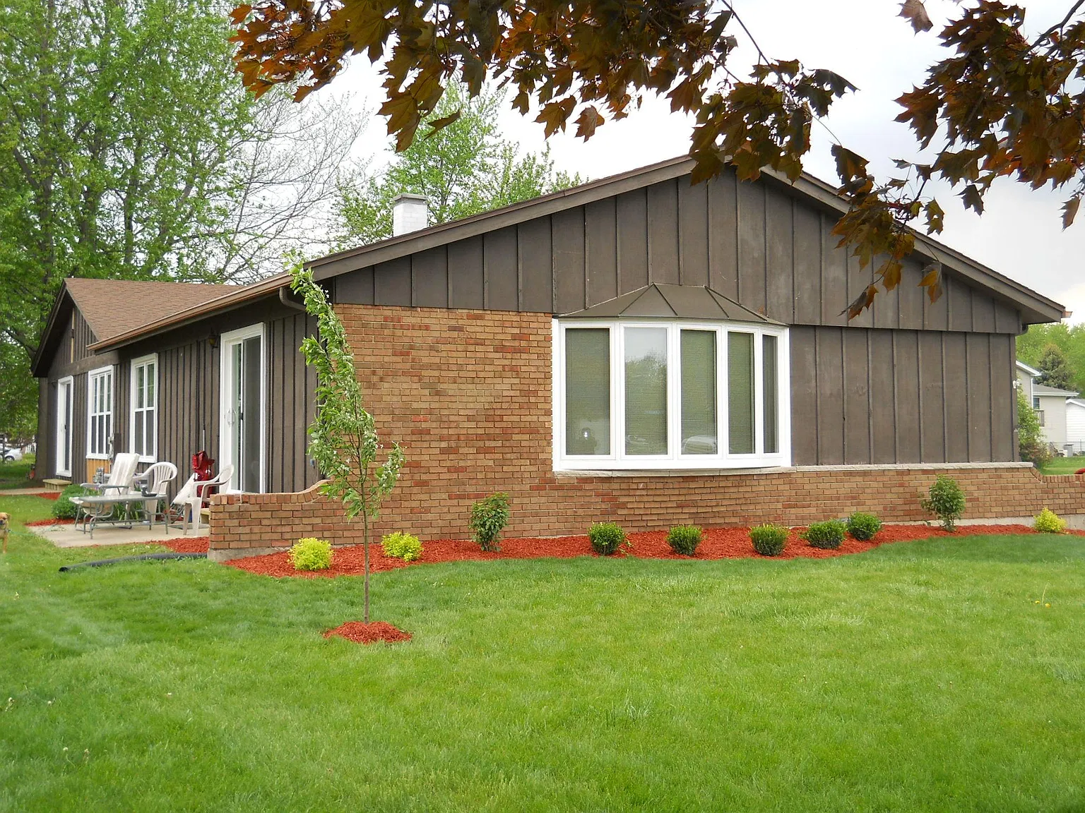 2 bed, 1300 sqft, $1,500 — Photo 1
