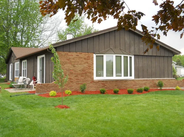 1647 Park Ave, Sycamore, IL 60178