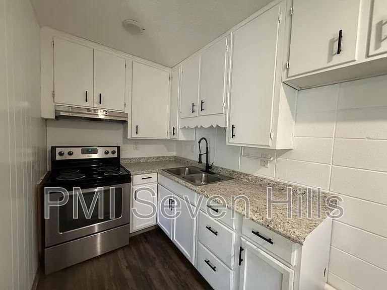 1510 Milton St #2 — Photo 5
