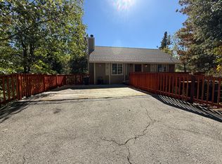 27133 Ironwood Ln, Lake Arrowhead, CA 92352