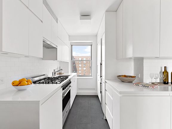 5th image of 457 Franklin D Roosevelt Dr APT A1903