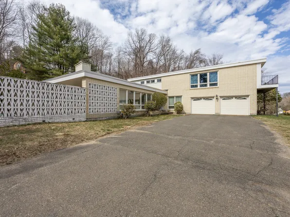 276 Peacedale Street, Bristol, CT 06010