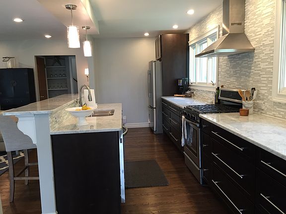 Kitch. w/ marble & stainless