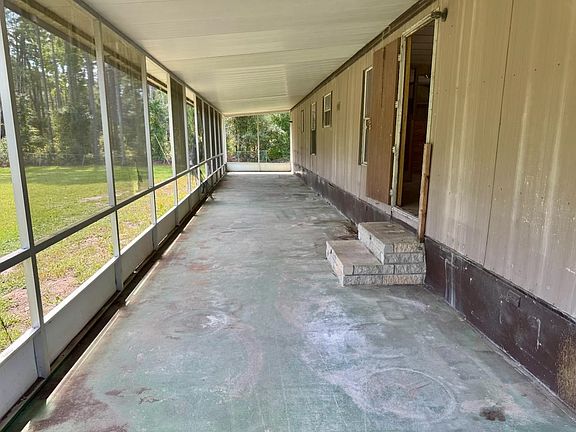 2nd image of 1542 Beech Blvd
