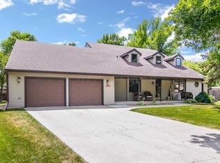 651 Cottonwood Ct, West Fargo, ND 58078