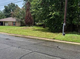 8455 Kensington Dr, Baton Rouge, LA 70809