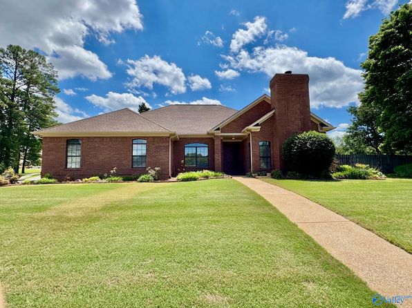 194 Greenlawn Dr NE, Meridianville, AL 35759