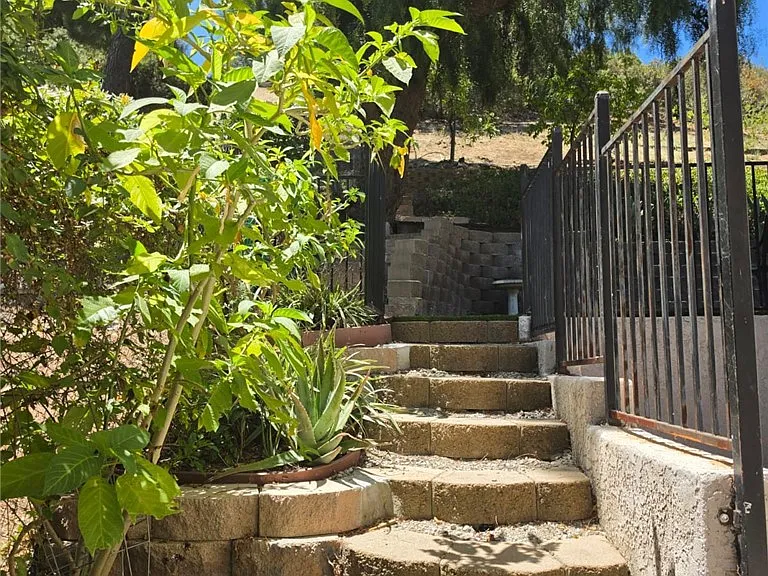 4957 Vejar Dr — Photo 21